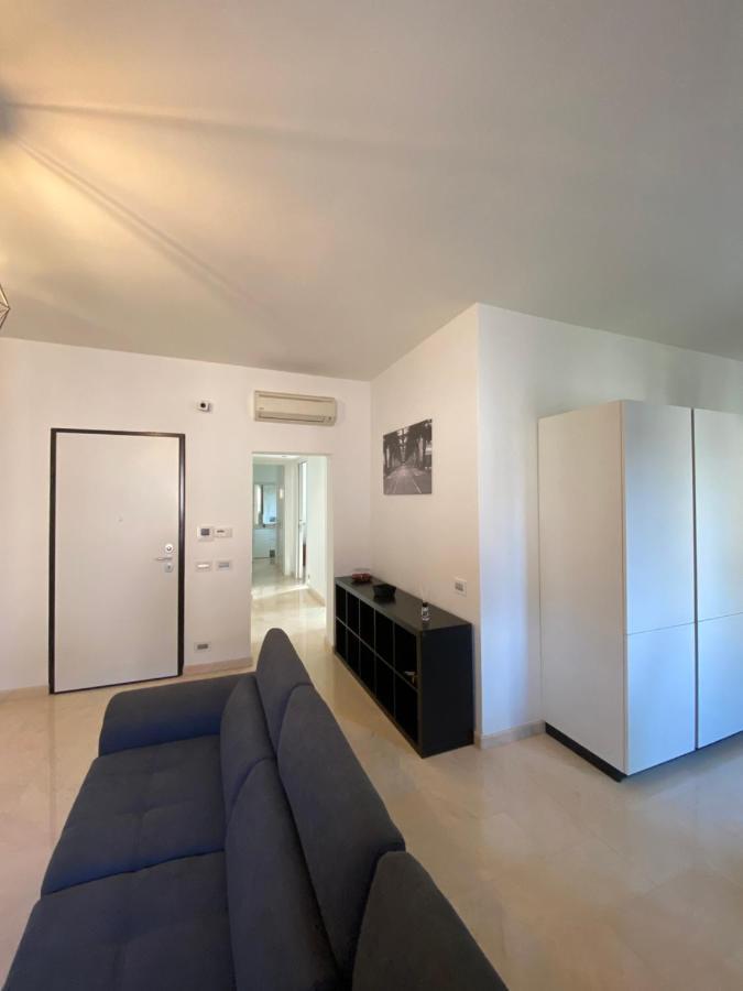 Elegante In Centro Apartment